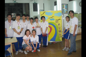 2013年广东华侨中学志愿活动——图书馆义务管理员